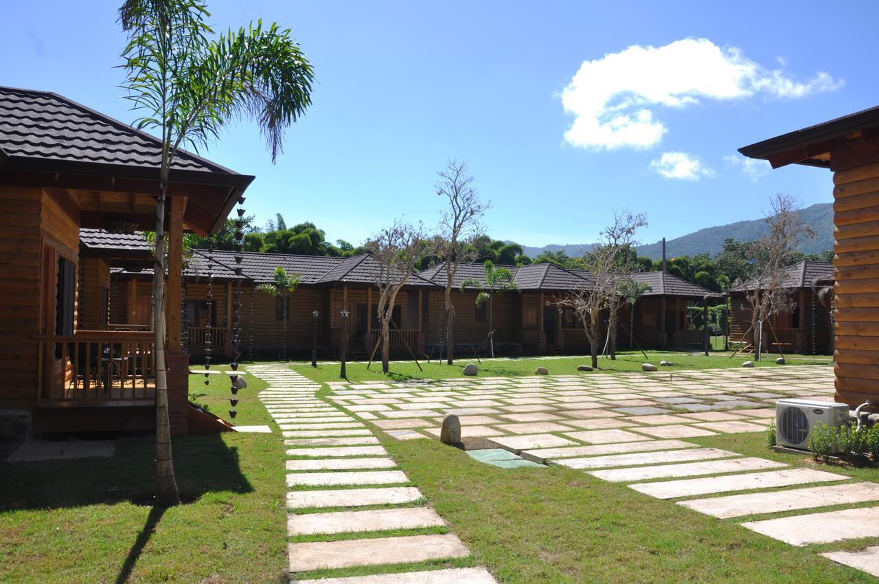 Carmen Hotel&Villas Jarabacoa Exteriör bild