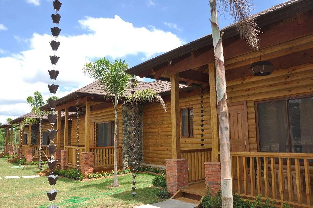 Carmen Hotel&Villas Jarabacoa Exteriör bild